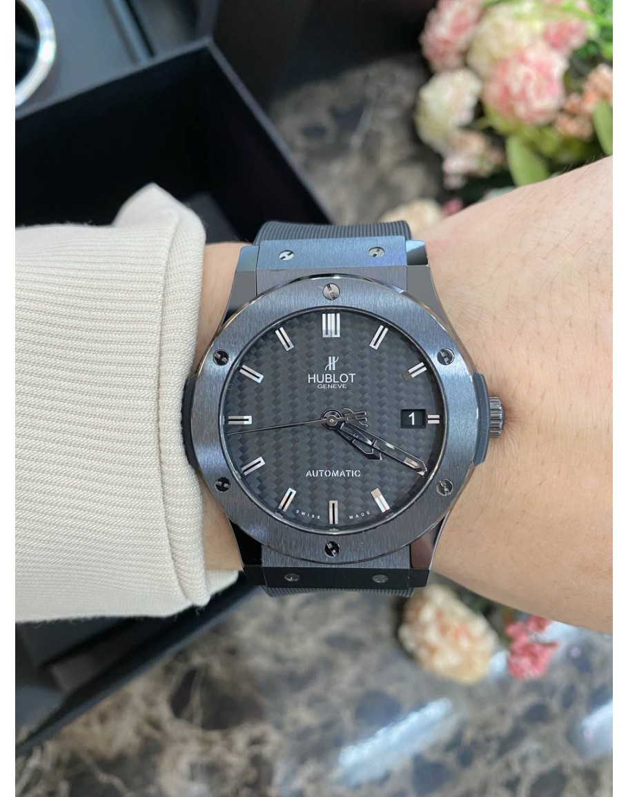 Hublot 45mm on outlet wrist